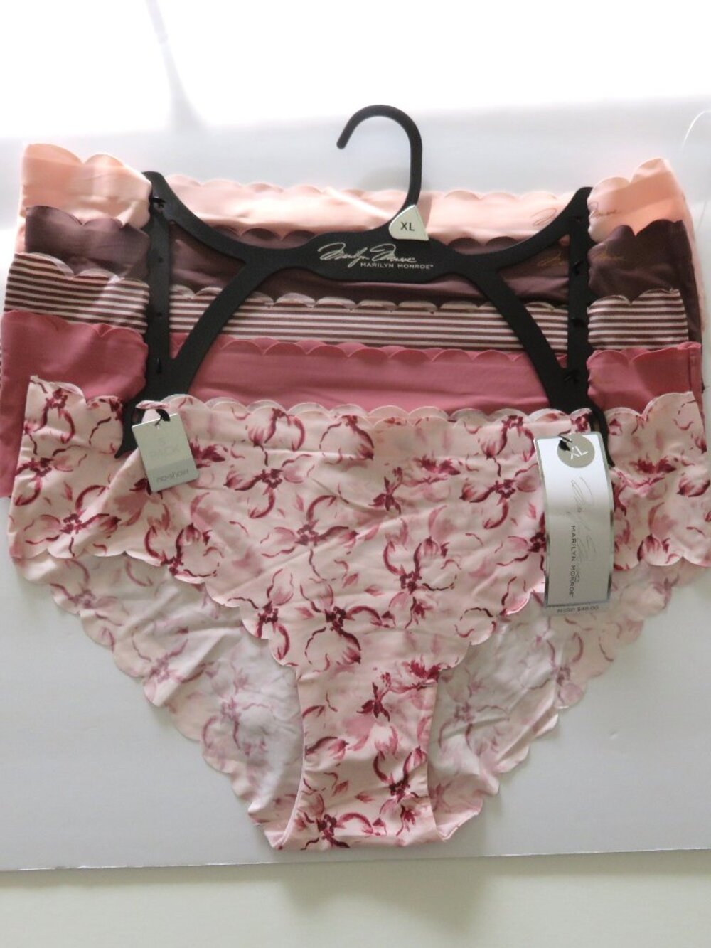 (#144) MARILYN MONROE 5-Pack No-Show Panties Size XL